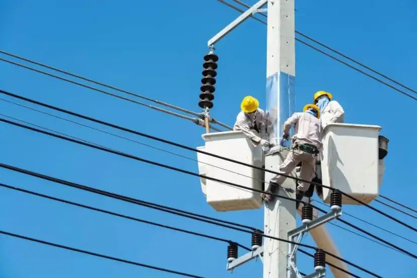 Ile zarabia elektromonter pogotowia energetycznego Energa? Sprawdź zarobki!