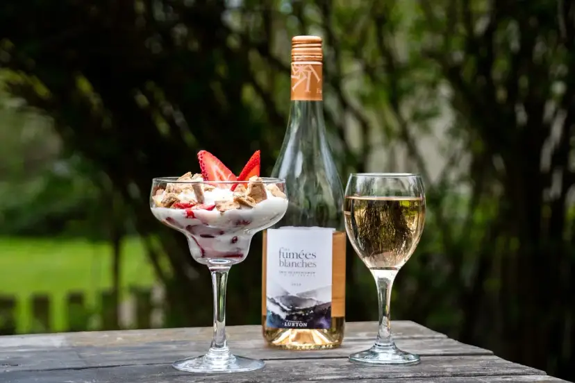 Idealne wino do deseru: Praktyczne porady i sprawdzone połączenia