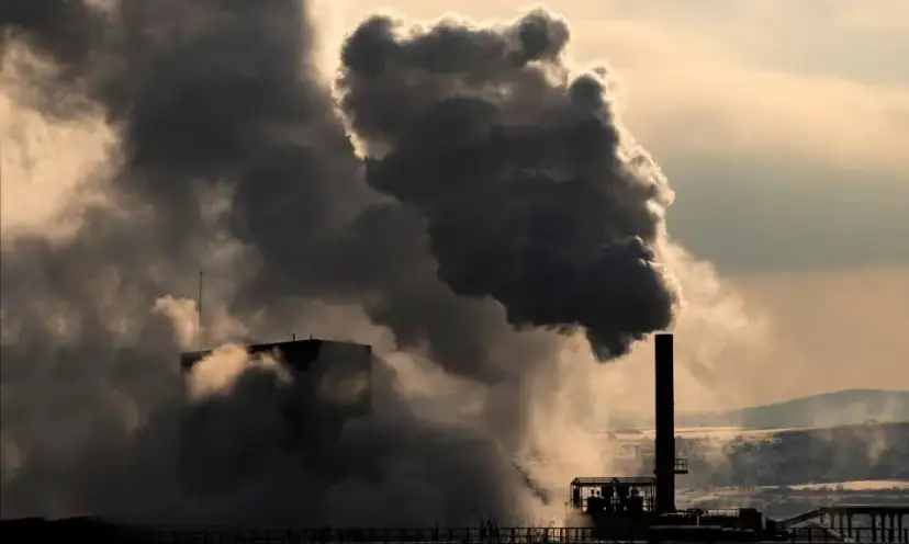 Miliardy za CO2: Jak EU ETS uderza w Polskę i Twój rachunek?