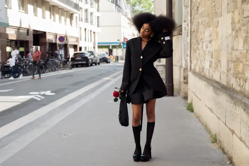 Jak nosić wysokie skarpetki, aby wyglądać modnie i stylowo?