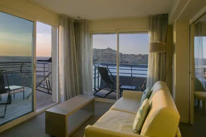 Hotel Best Western w L'Île-Rousse: Komfort i Udogodnienia w Zasięgu Ręki