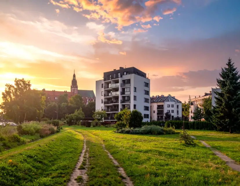 Zaliczka a zadatek na mieszkanie – jak uniknąć ryzyka przy umowie