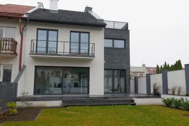 Jak ozdobić elewację domu? Sprawdź najlepsze pomysły i uniknij błędów!