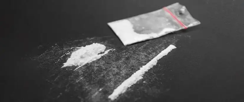 Skutki przedawkowania amfetaminy: poważne objawy i zagrożenia zdrowotne