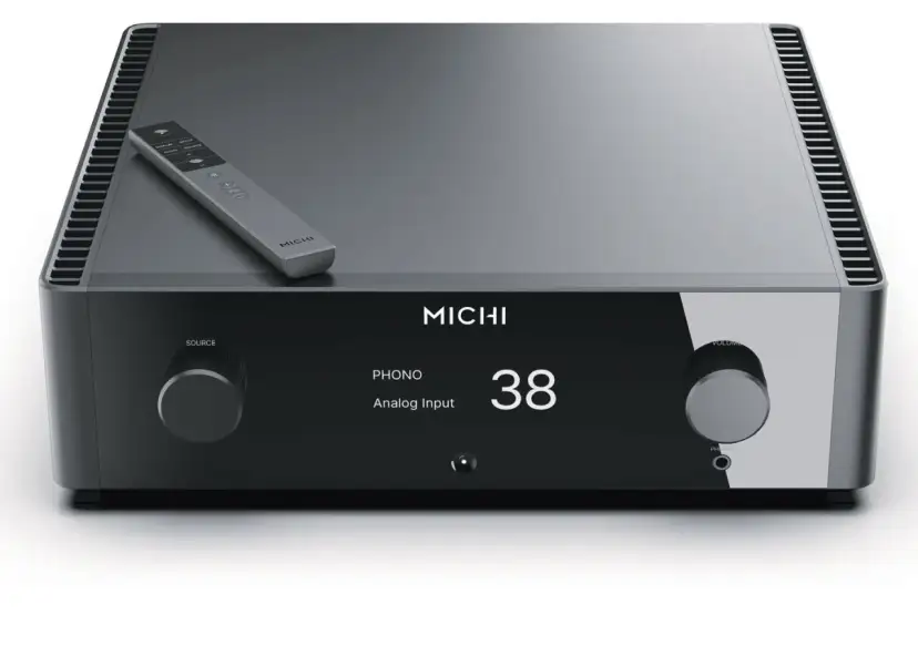 Elegancki wzmacniacz Rotel Michi X3 z pilotem. Wyświetlacz pokazuje "PHONO Analog Input 38".