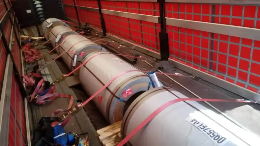 Co to jest naczepa Coilmulda? Budowa, zastosowanie i bezpieczeństwo