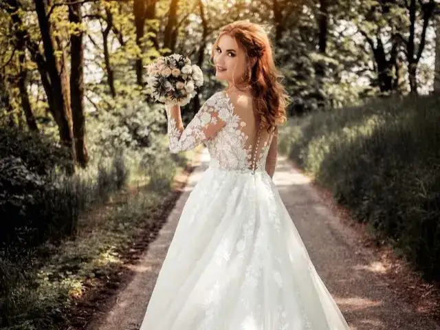 Gdzie kupić suknie ślubną? Sprawdź najlepsze opcje i porady