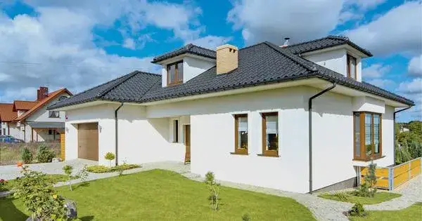 Ile powinien wystawać okap dachu, aby uniknąć kosztownych błędów?