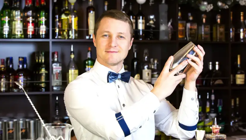 Ile zarabia barman w Gdańsku? Zaskakujące fakty o wynagrodzeniach