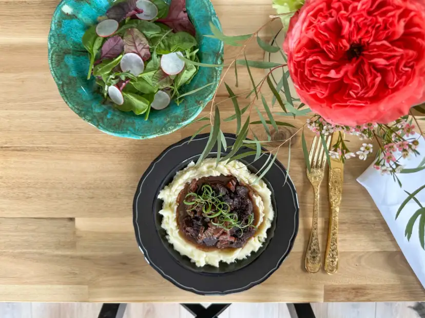 Wołowina po burgundzku: Odkryj sekrety idealnego smaku!