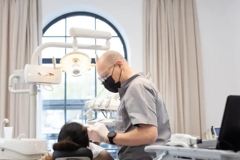 Znieczulenie u dentysty: Ile trwa i jak bezpiecznie funkcjonować?