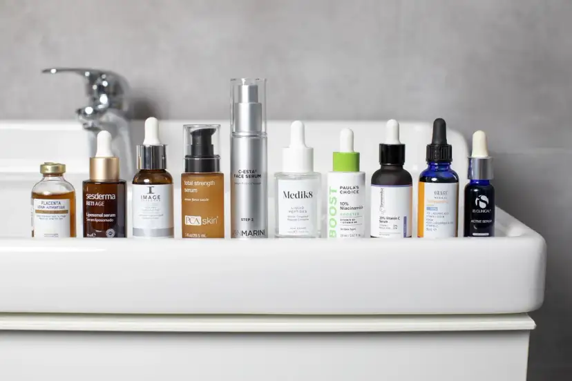 Najlepsze serum do cery mieszanej: Składniki, ranking i porady