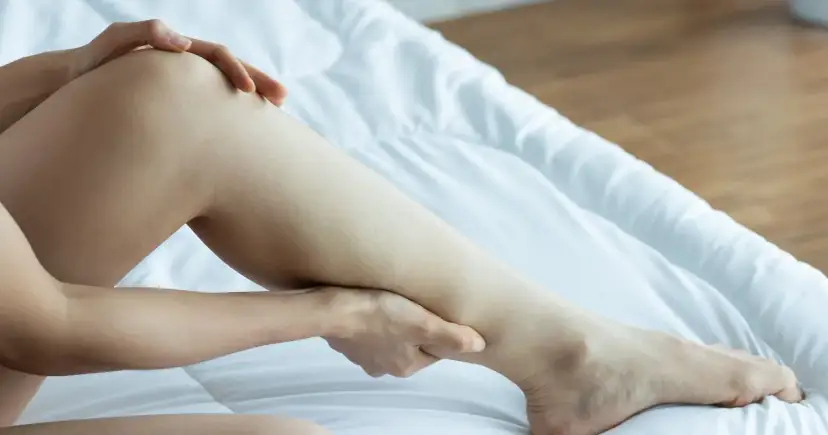 Kłucie w klatce przy wdechu: Od nerwobólu po zator. Kiedy reagować?