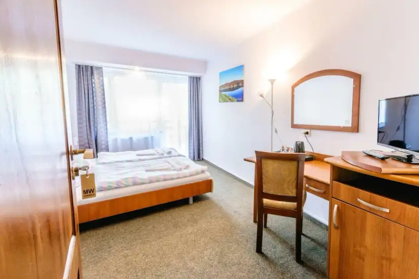 Tarnica: Gdzie spać? Noclegi w Bieszczadach przewodnik Faustyny