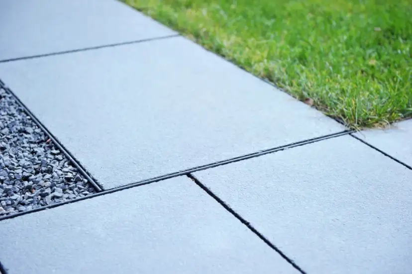 Jaki beton na chodnik - wybierz najlepszy materiał na trwałość i estetykę