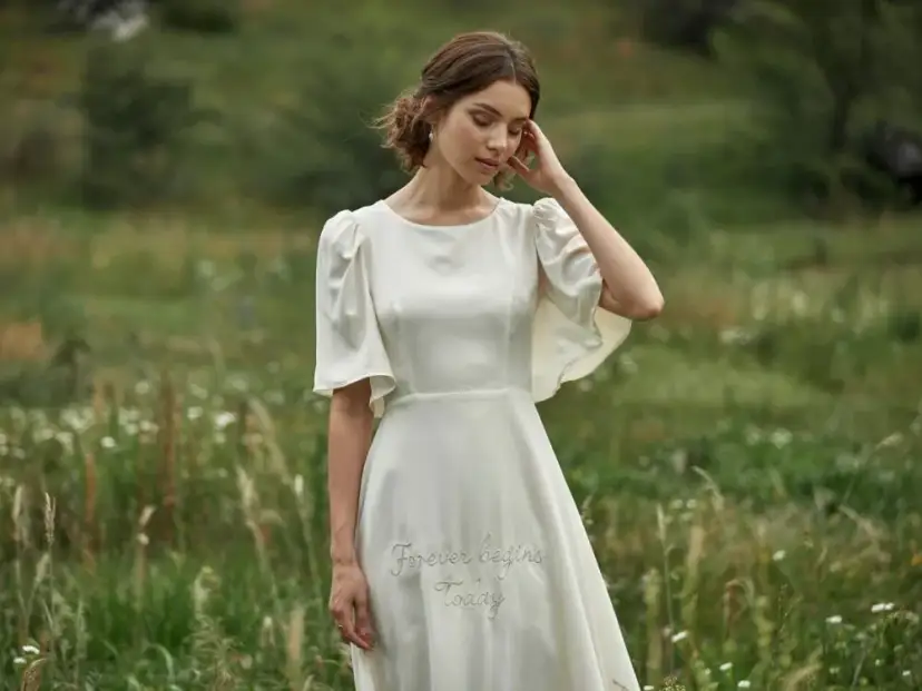 Co zrobić z suknią ślubną? Praktyczny przewodnik i inspiracje