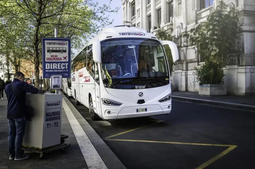Autobusy lotniskowe Mediolan: Milano Centrale znajdź swój przystanek