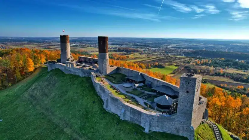 Co zwiedzić w górach świętokrzyskich? Niezapomniane atrakcje czekają