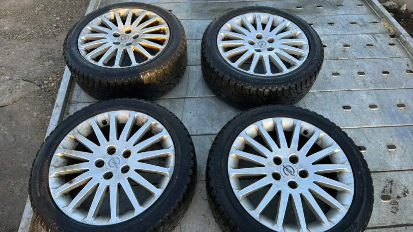 Vectra C: Jakie opony 17 cali wybrać? Poradnik 215/50 vs 225/45