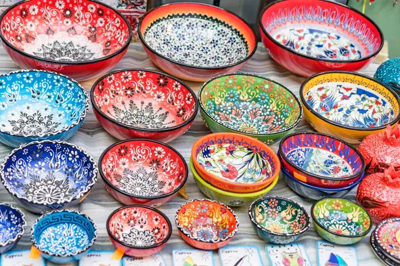 Co warto przywieźć z Cypru? Odkryj unikalne pamiątki i smaki