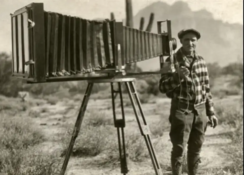 Od Niépce'a do Kodaka: Kiedy powstał pierwszy aparat fotograficzny?