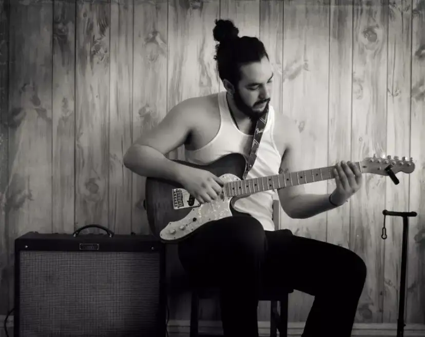 Gitarrenfußbank: Haltung verbessern & Schmerzen vermeiden | Ratgeber