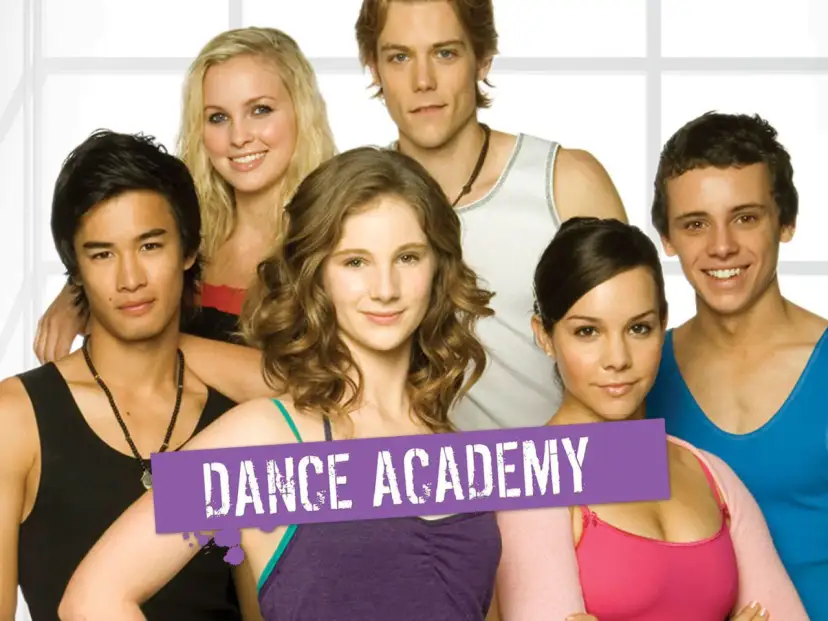 Młodzi tancerze z serialu "Dance Academy" gotowi na wyzwania.