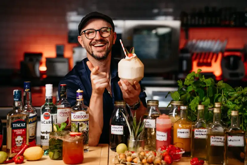 Ile kosztuje kurs barmana? Ceny, co w cenie i jak wybrać idealny