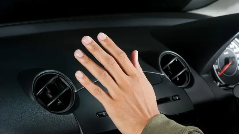 Czy w chłodnicy klimatyzacji jest płyn? Poznaj kluczowe informacje o AC