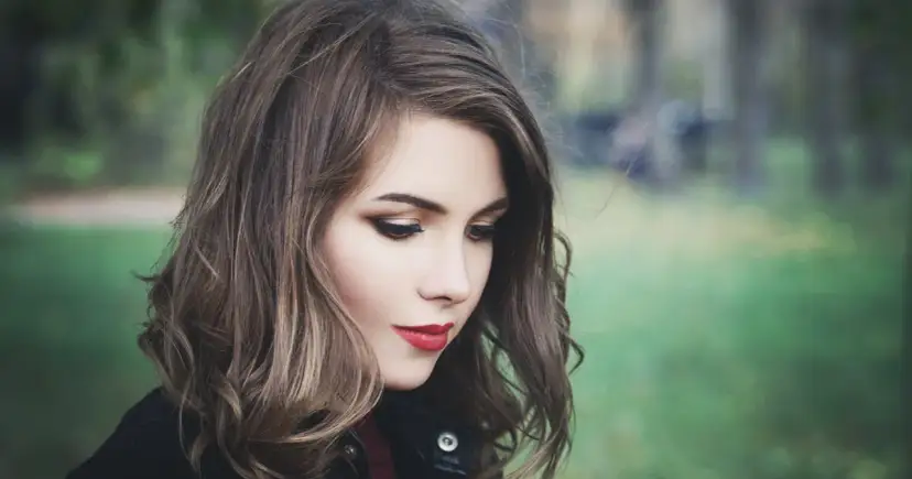 Dünnes Haar? Die besten Schnitte & Tricks für sofort mehr Volumen