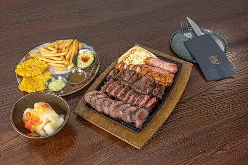 Almuerzo: Del 'mordisco' latino al significado actual