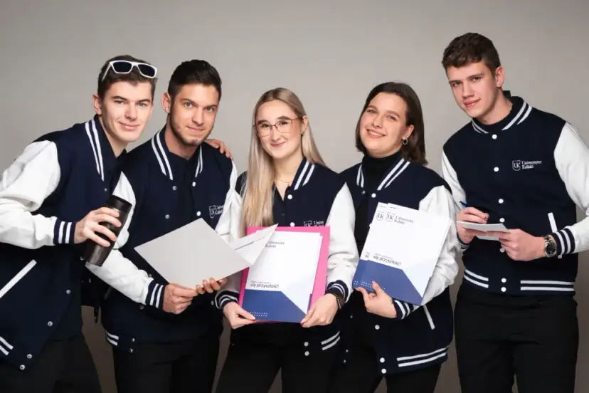 Uniwersytet Kaliski - nowoczesne kierunki studiów i historia uczelni