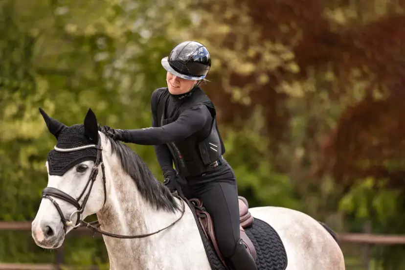 Swing P07: Idealna kamizelka jeździecka? Pełny przewodnik!