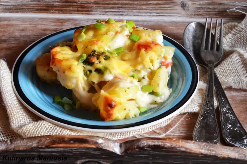 Zapiekanka ziemniaczana z beszamelem: przepis, który zawsze się udaje