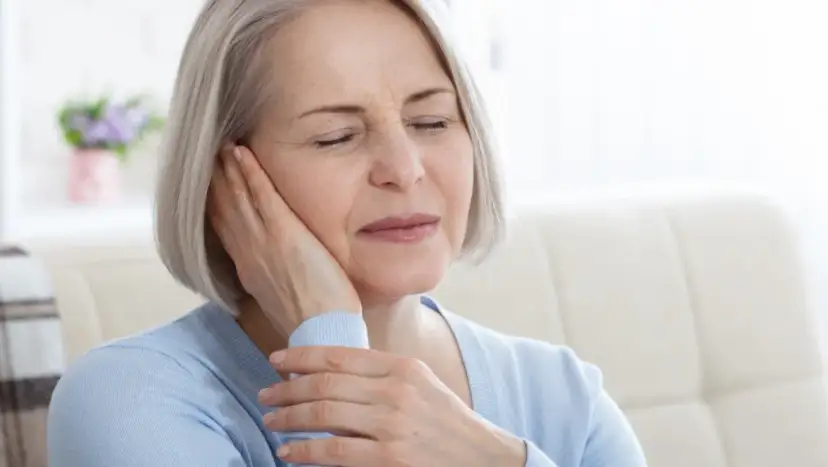 Szumy uszne: Źródła problemu i alarmujące sygnały