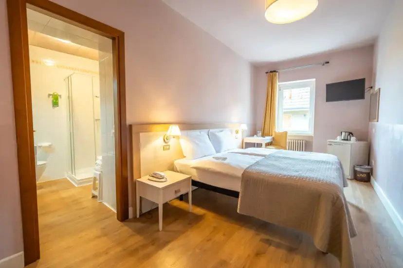 Hotel Bellavista San Zeno: Vista Lago & Relax | Guida Completa