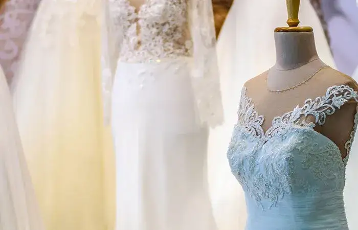Gdzie sprzedać suknię ślubną w Warszawie i uniknąć strat finansowych