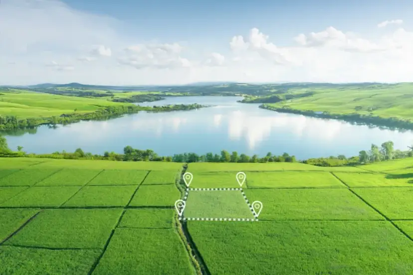 Dom nad jeziorem Małopolska: Inwestycja marzeń czy pułapki prawne?