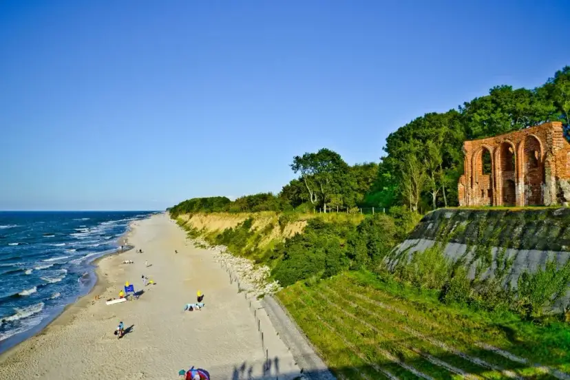 Gdzie jechać nad polskie morze? Wybierz idealne miejsce na wakacje!