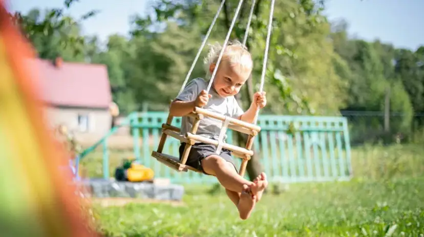 Jak zrobić plac zabaw z palet - bezpieczne i kreatywne pomysły na DIY
