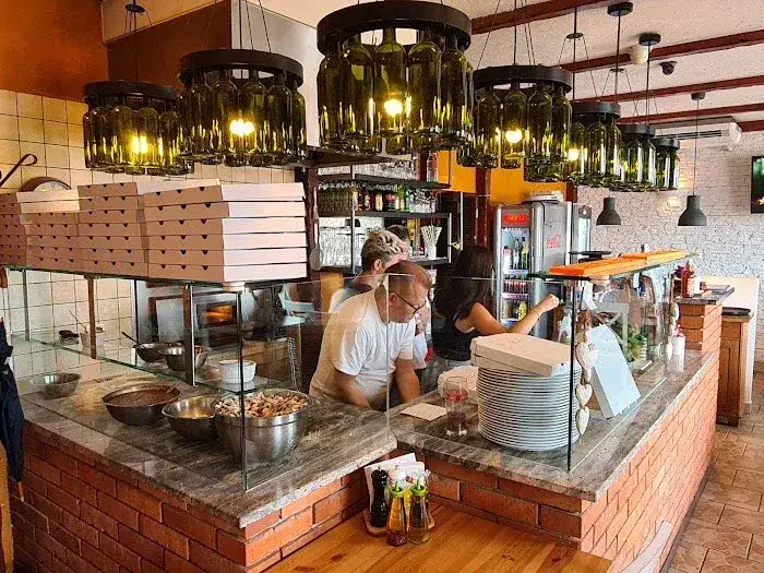 Co zjeść w Łodzi? Odkryj najlepsze lokalne smaki i restauracje