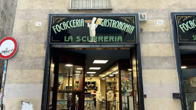 La Scurreria Genova: Focaccia e Gastronomia Ligure Autentica