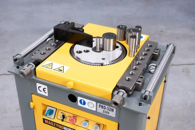 Profesjonalne giętarki do zbrojenia PRO-32M, gotowe do pracy.