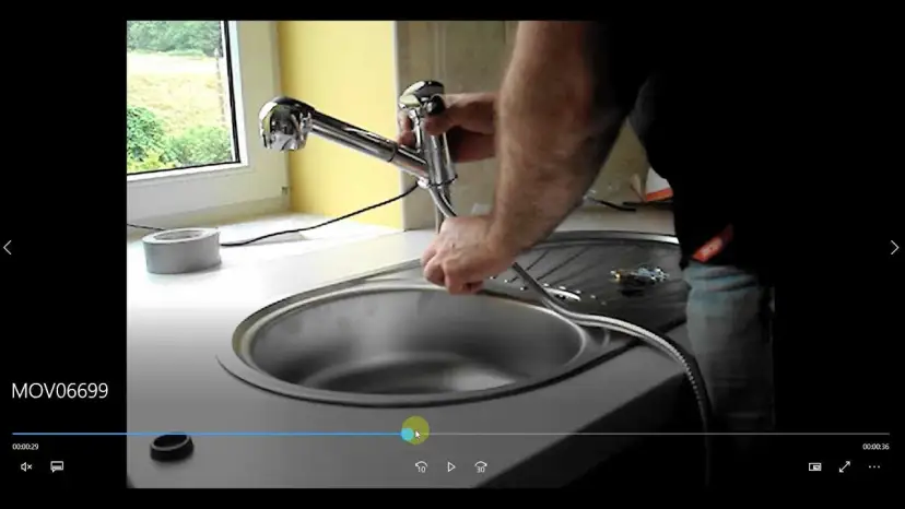 Jak zamontować kran w kuchni? Poradnik DIY krok po kroku