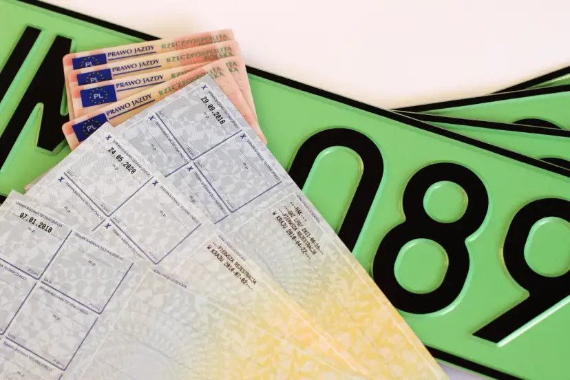 Wyrejestrowanie motoroweru: Uniknij kary 250 zł! Poradnik