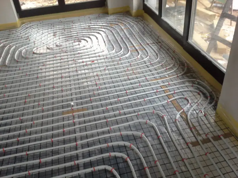 Ogrzewanie podłogowe: Koszty instalacji i eksploatacji czy się opłaca?