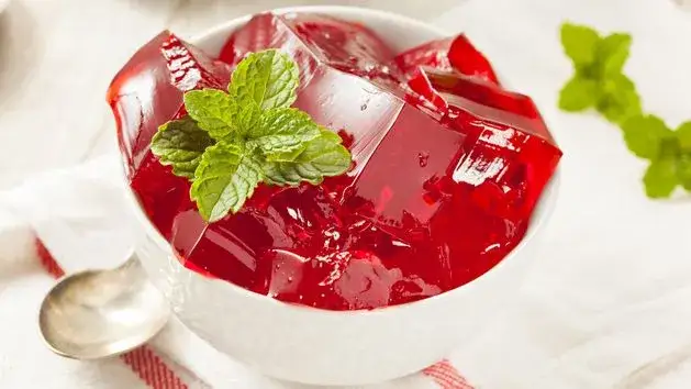 Galaretka nie chce wyjść? Proste triki, by odeszła od formy!