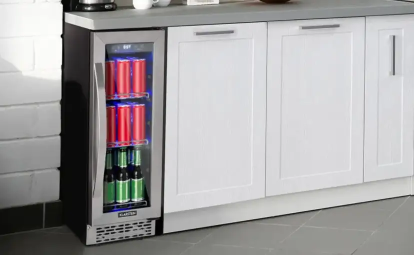 Jaka lodówka na napoje? Ekspert radzi: typy, parametry, ceny