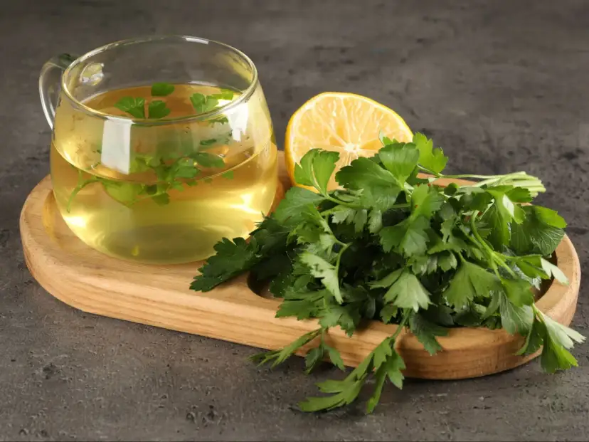 Napar z natki pietruszki: Prosty przepis i korzyści zdrowotne
