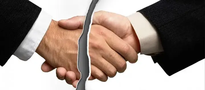 Odstąpienie od umowy: Czy sprzedawca zwróci Ci całą kwotę za przesyłkę?